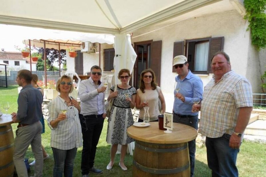 Dan otvorenih vinskih podruma (D. ŠIŠOVIĆ)
