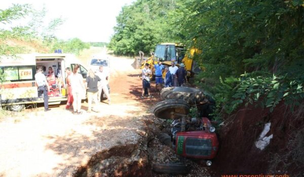Kaštelir: prevrnuo se traktorom, izbjegnuta tragedija