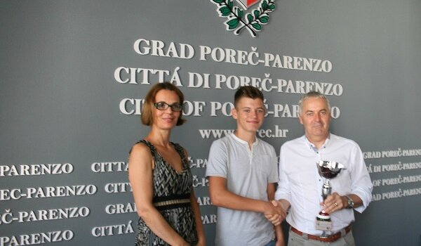 Gradonačelnik Erbezza nagradio porečke harmonikaše