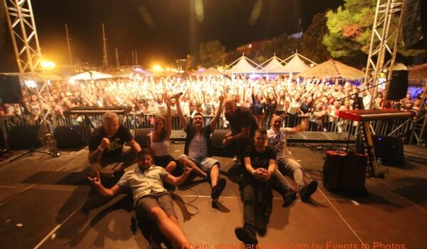 Foto: S.A.R.S., Plavi orkestar i DJ-i napunili rivu za porečku feštu