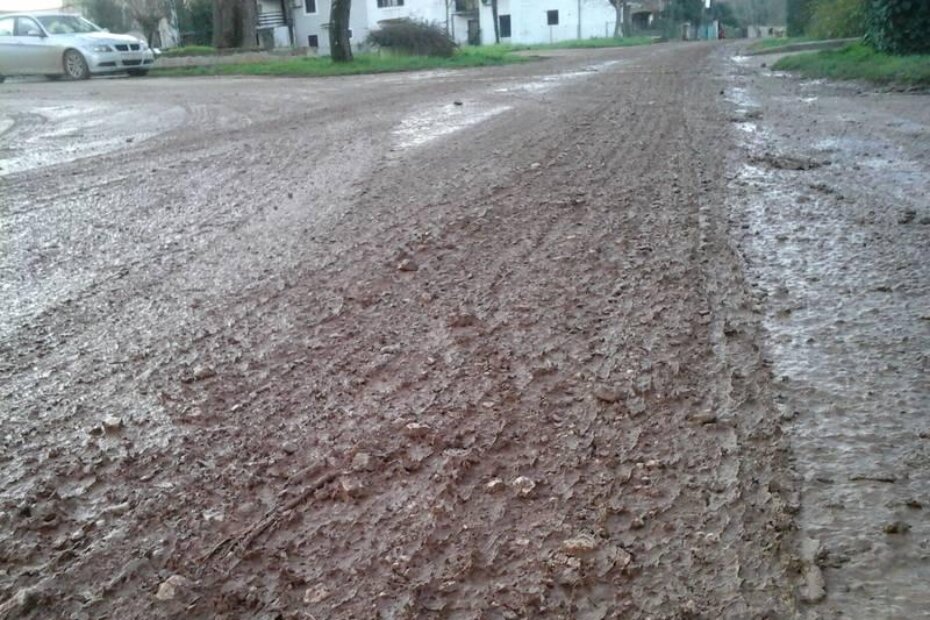 Nevjerojatno: Blato u naselju Červar