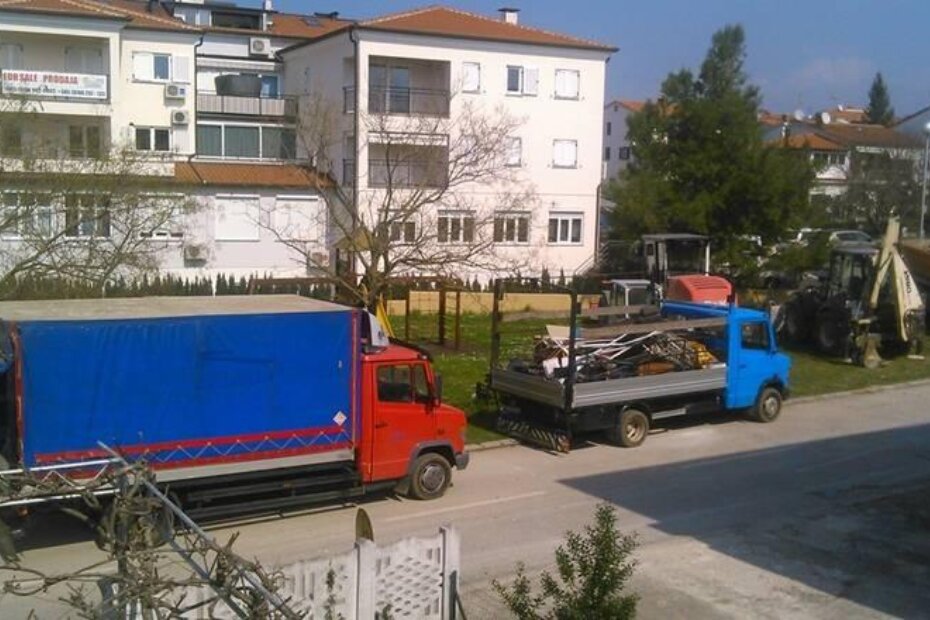 Ima još zainteresiranih za korištenje javne površine u svrhu parkiranja (Fotografija čitateljice)