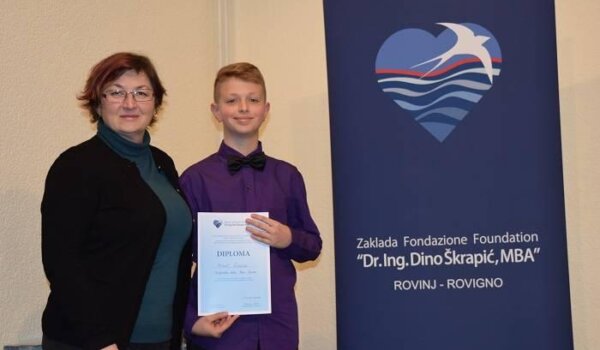Mihael Žipovski izvrstan na smotri mladih pijanista