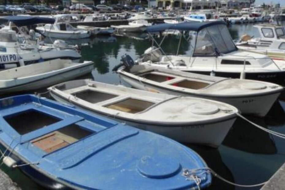 Sportska luka ima županijsku koncesiju od 1999.