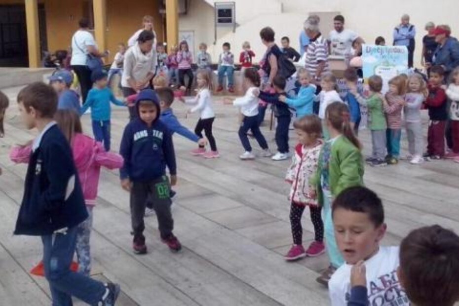 Roditelji mogu birati hoće li upisati dijete u 6-satni ili 10-satni program, a jedino u Vrsaru nude 9-satni (G. PRODAN)