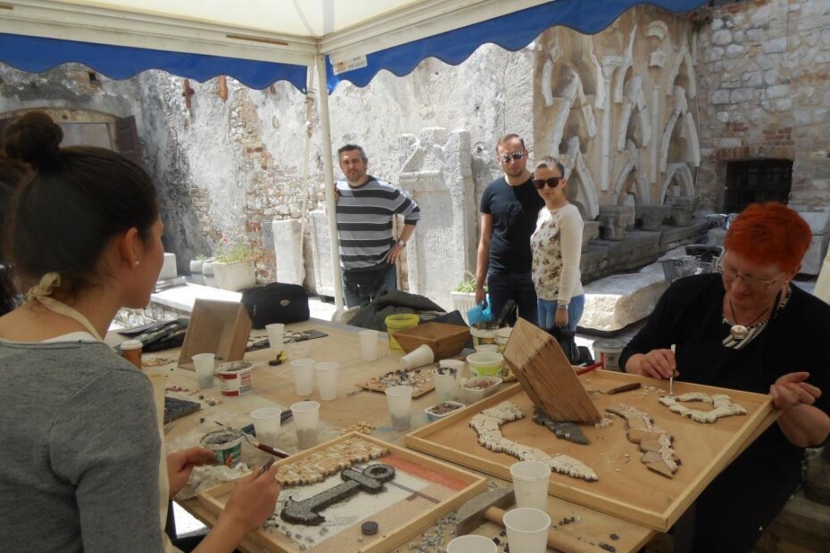 Umjetnici stvaraju u lapidariju porečkog Muzeja