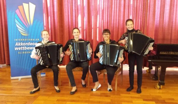Harmonikašice Nola Radaković, Antonela Glavić, Karla Sorčić i Kiara Janko izvrsne u Klingenthalu