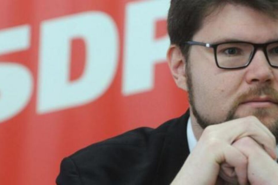 Peđa Grbin (M. GRACIN)