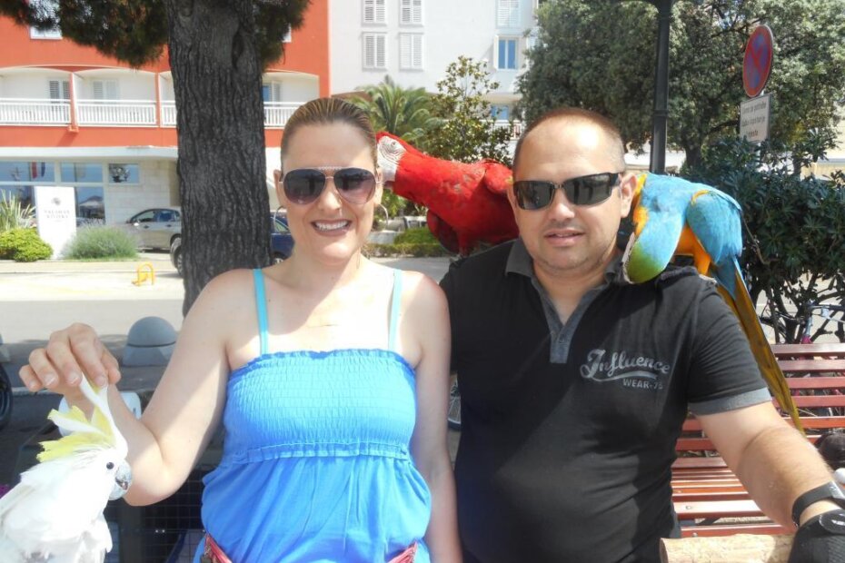 Anđelina i Bernard sa Riom, Lorom i Tiagom (Elio VELAN)