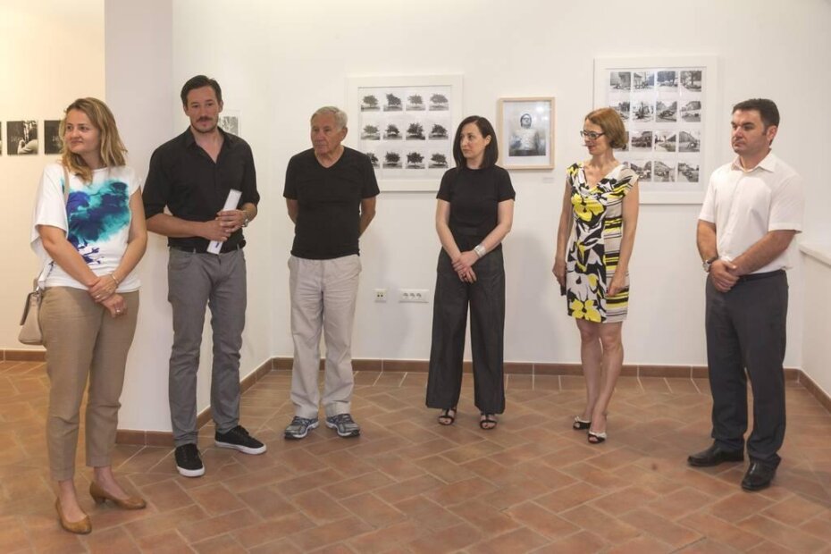 Ivana Budin Arhanić,Sebastijan Vojvoda, Ješa Denegri, Ivana Janković, Nadia Štifanić Dobrilović i Elio Štifanić na otvorenju izložbe