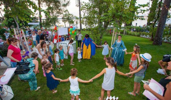 Bal princeza oduševio djecu i roditelje