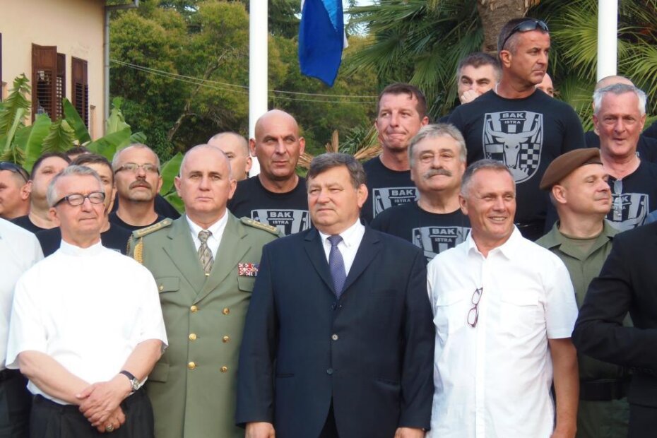 Mladen Markač s Bakovima (Z. STRAHINJA)