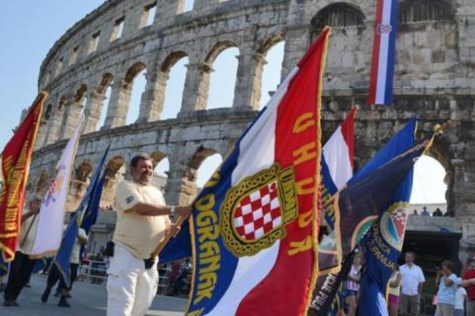 Detalj s prošlogodišnjeg mimohoda (Arhiva)