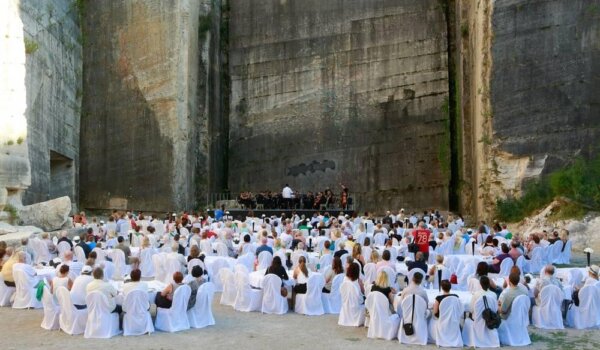 Cave Romane: Izvrstan koncert Mozartu u čast