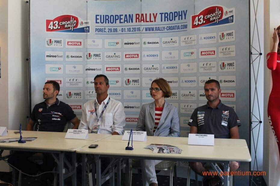 Juraj Šebalj, Daniel Šaškin, Nadia Štifanić Dobrilović i Krisztian Hideg  na konferenciji za medije u Poreču