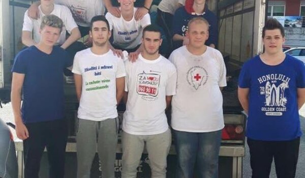 Srednjoškolci iz Mate Balote aktivni u volonterskom tjednu