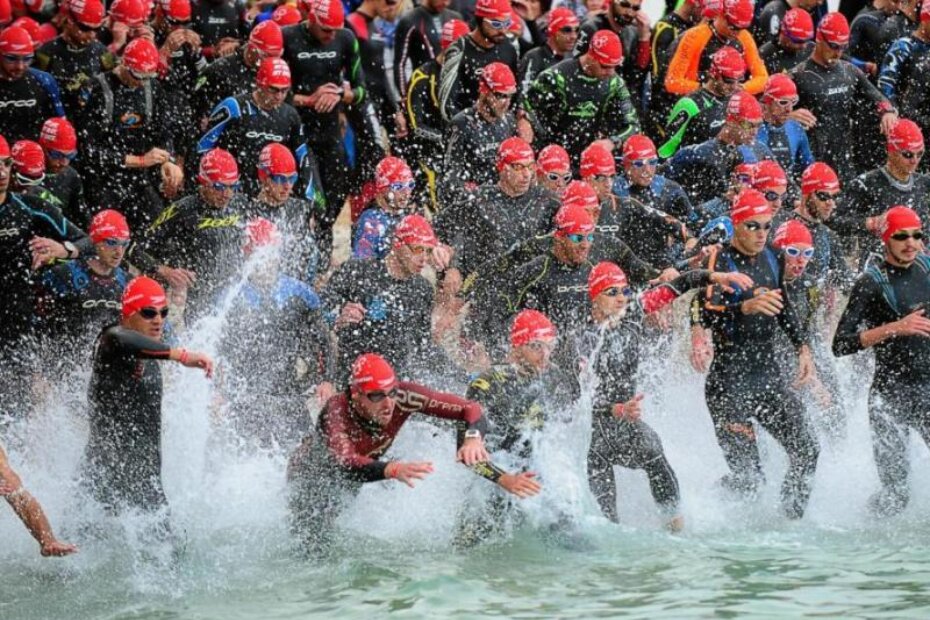 ATRAKCIJA NA STARTU - Prvi natjecatelji ulaze u more