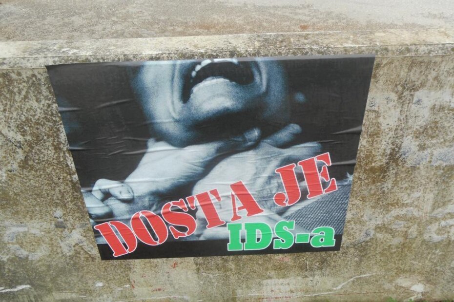 Plakat u Poreču (Elio VELAN)