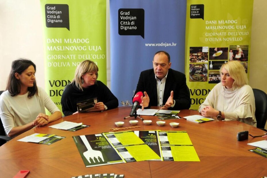 Bernardina Hlevnjak Pastrovicchio, Ester Geissa, Klaudio Vitasović i Morena Smoljan Makragić (M. MIJOŠEK)