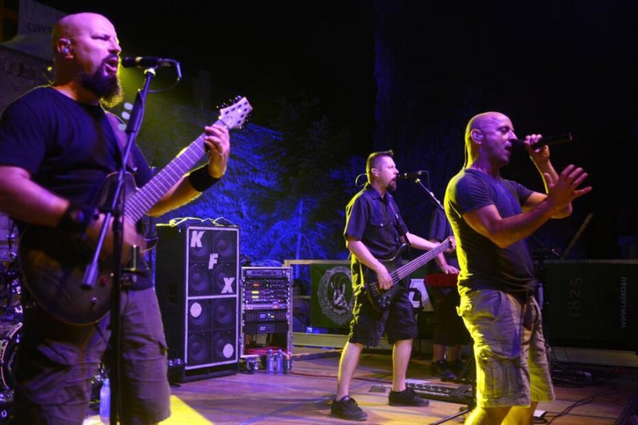 Hladno pivo (Dejan ŠTIFANIĆ)