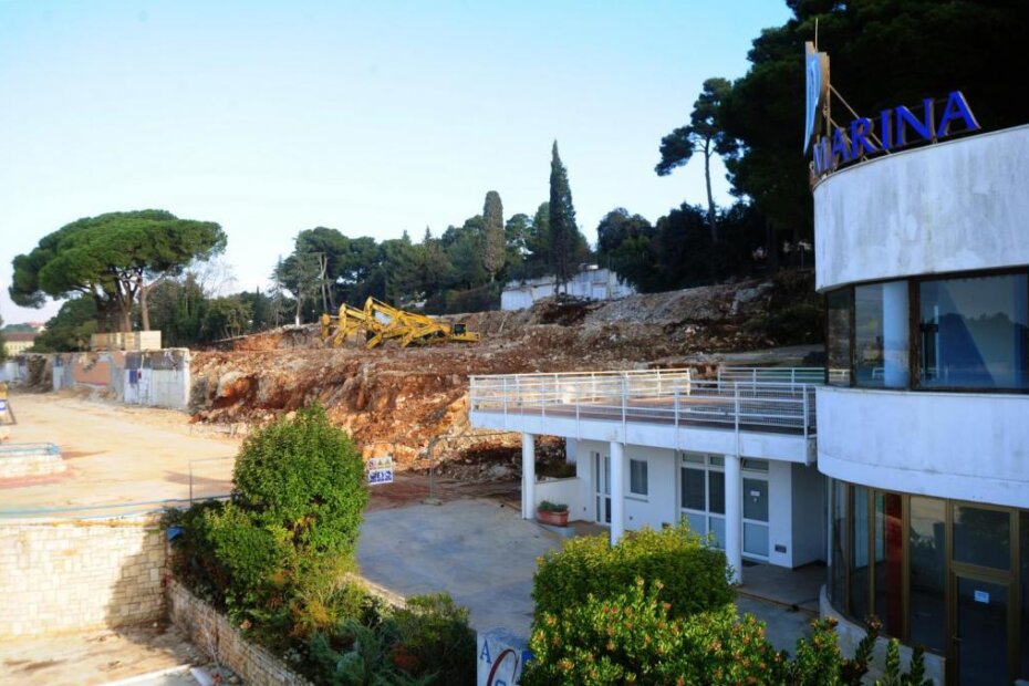 Gradilište hotela Park u Rovinju (Milivoj MIJOŠEK)
