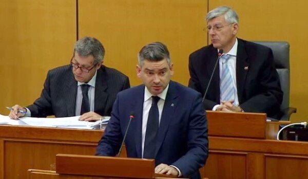 Miletić: Proračun za 2017. nije realan