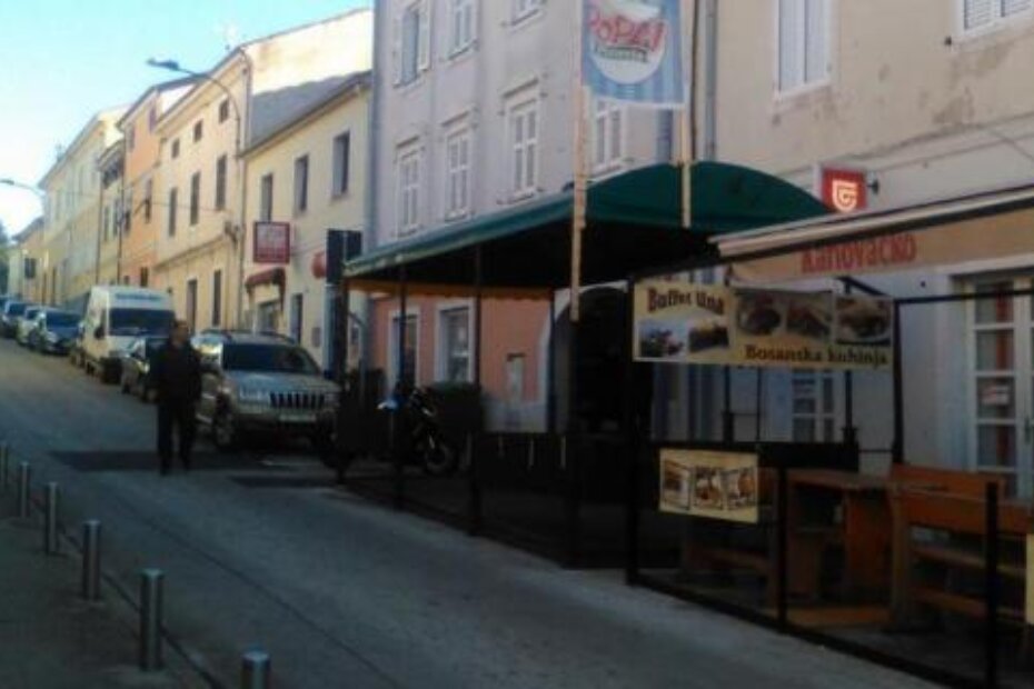 U Ulici Otokara Keršovanija u Poreču M. M. je proživljavala pravi pakao (M. SARDELIN)