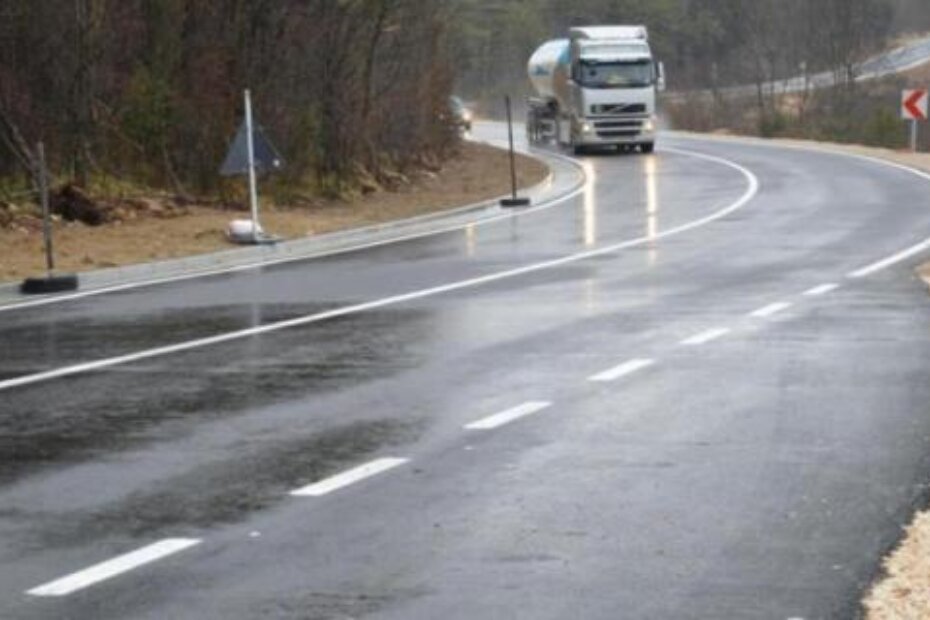 Radove čija je vrijednost iznosila 5,1 milijun kuna, financirale su Hrvatske ceste, a izvodili Cesta Pula i Istarske ceste (A. Š