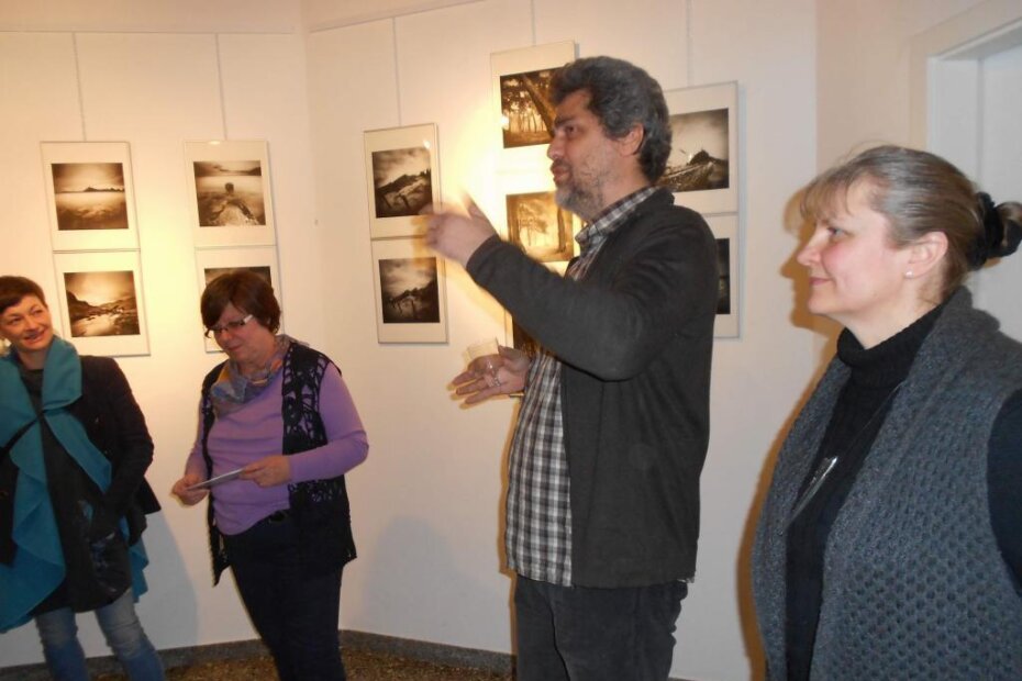 Otvorenje izložbe fotografija Denisa Gržetića i Karmen Orlić