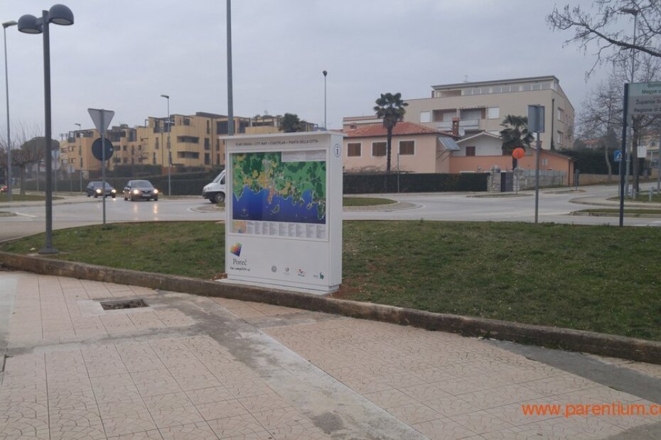 Otkad je područje Vrtova kod Cantine pretvprena parkiralište, ljeti je tu velika frekvencija turista