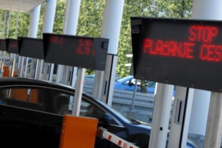 Smanjivat će se i broj blagajnika na naplati, no tek treba vidjeti hoće li se smanjiti i gužve (Arhiva)