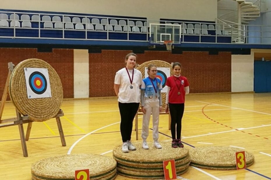 Nikol Bugarin osvojila je drugo mjesto u kategoriji olimpijski luk za djevojčice do 12 godina