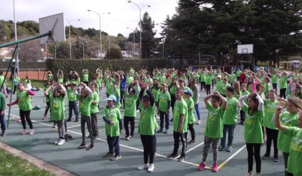 Video: hoditi i zdravi biti
