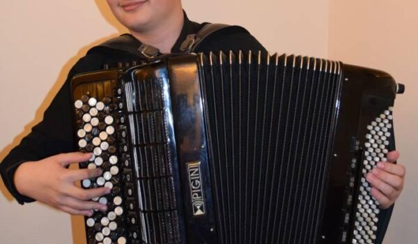 Uspjeh harmonikaša Lorenza Palmana na međunarodnom Internet natjecanju