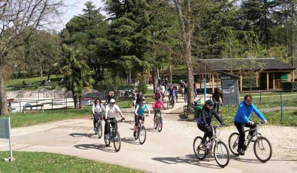 Dan obitelji na biciklu sa DND-om