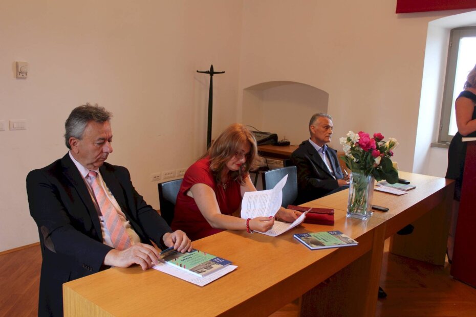 prof.dr.sc. Nevio Šetić, doc.dr.sc. Linde Juraković i  prof.dr.sc. Zdenko Tomčić