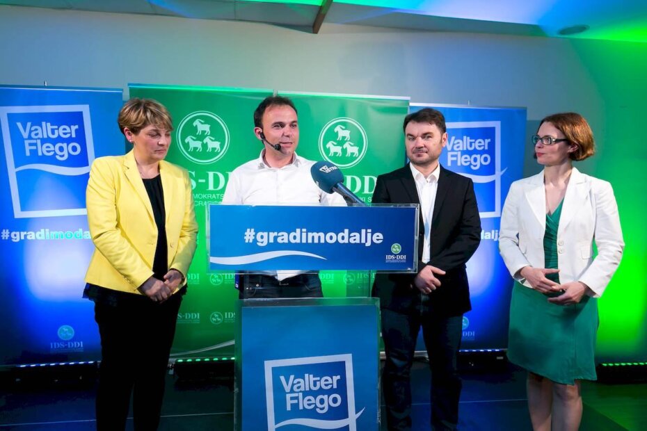 Sanja Oplanić, Loris Peršurić, Elio Štifanić i Nadia Štifanić Dobrilović