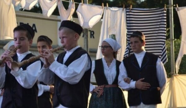 4. Novigrad u folkloru
