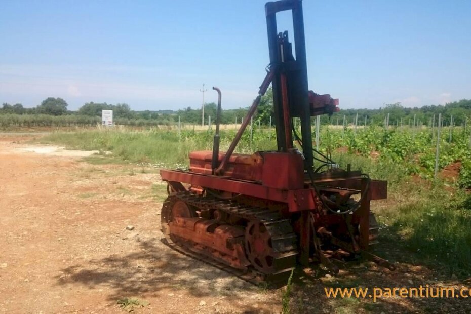 Pokraden Agrolagunin traktor