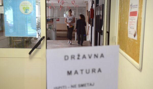 Djeca ispaštaju zbog pogreške sustava
