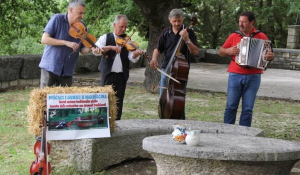 ‘Tanac na Tavolac’’ i ‘‘Pišćaci i gunjci’’ u Marušićima prvog i drugog srpnja
