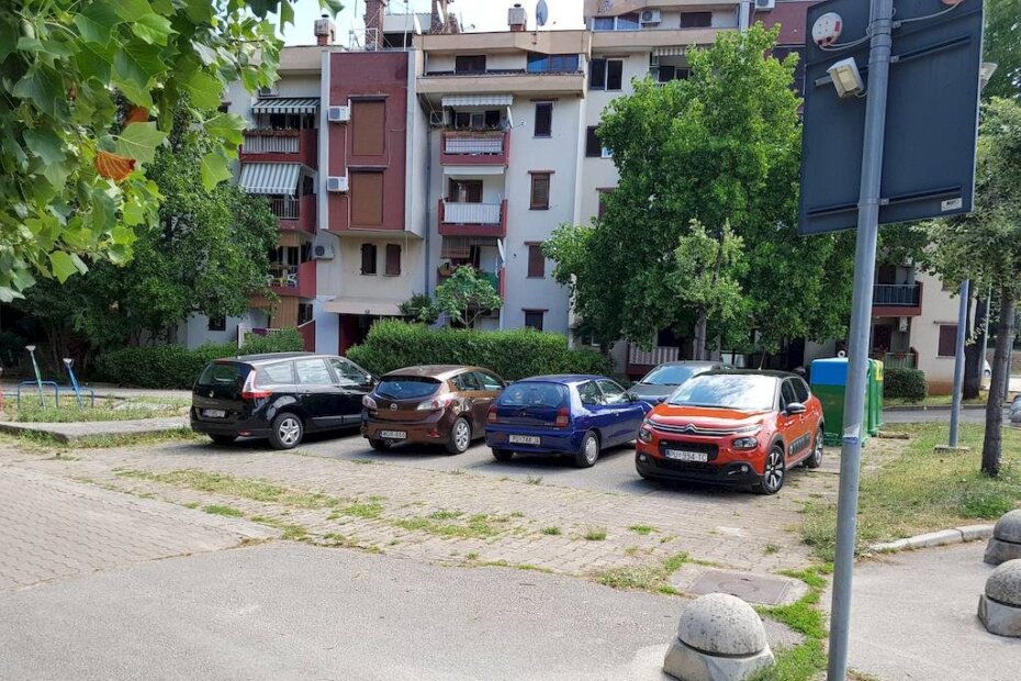 Parkiranje u pješačkoj zoni