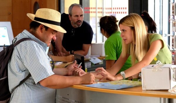 On-line portali za bukiranje direktna su konkurencija turističkim agencijama