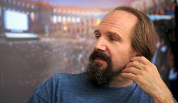 Slavni glumac Ralph Fiennes snima u Rijeci