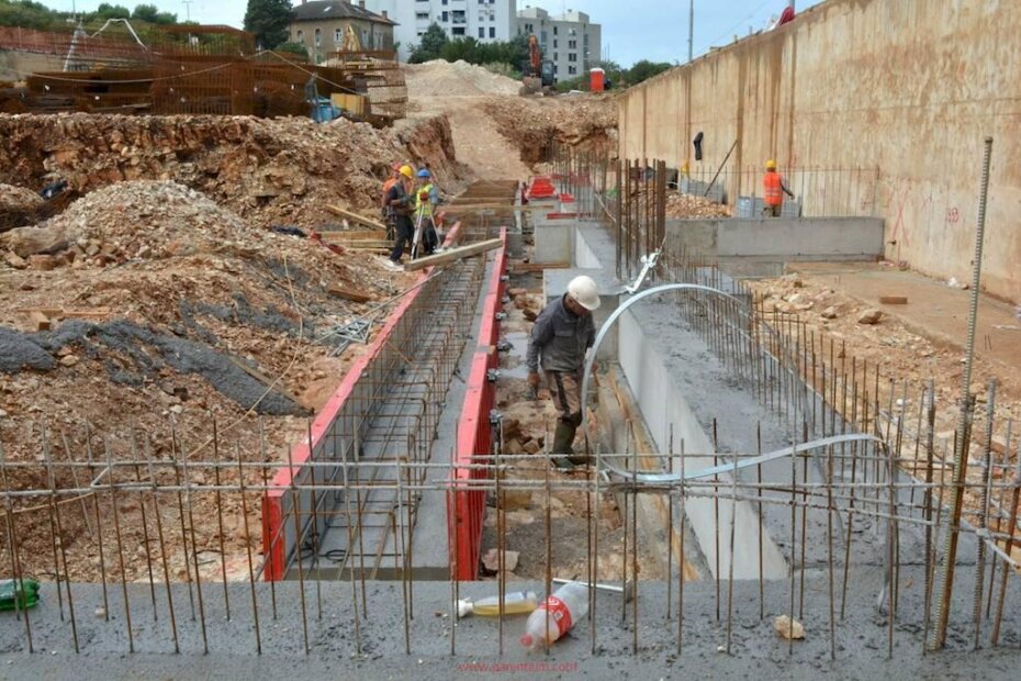 Vidljivi su temelji budućeg objekta (D. MEMEDOVIĆ)