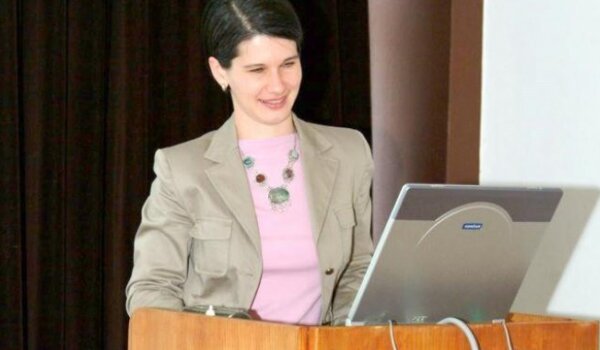 Predavanje na FET-u: Manipulacija hranom sve više poprima oblik 'prehrambenog nasilja'