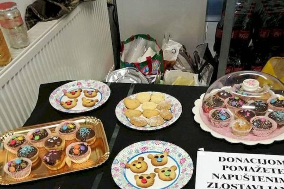 Štand skloništa za životinje na Festivalu palačink