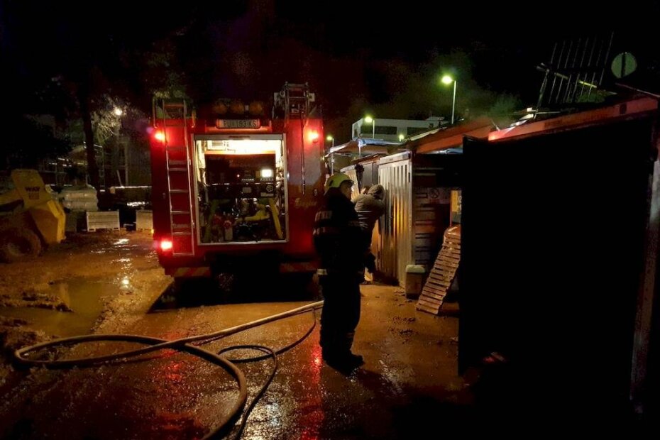 Pripadnici JVP Poreč stigli su vrlo brzo i lokalizirali požar u začetku