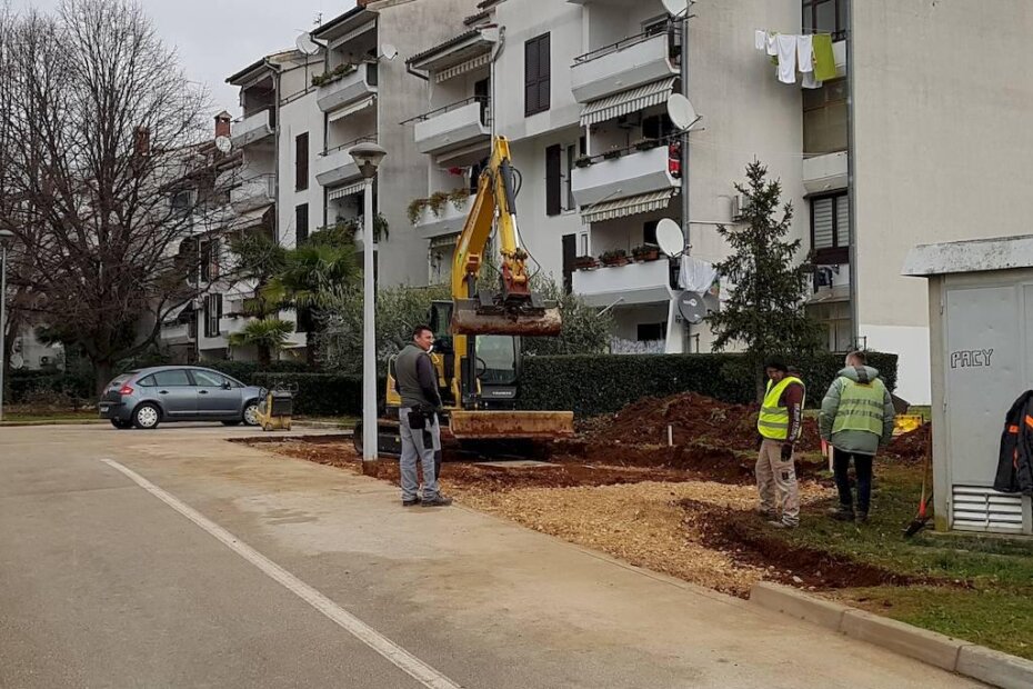 Radnici Ceste d.d. Pula uredit će parkiralište u Ulici Stipe Rajka