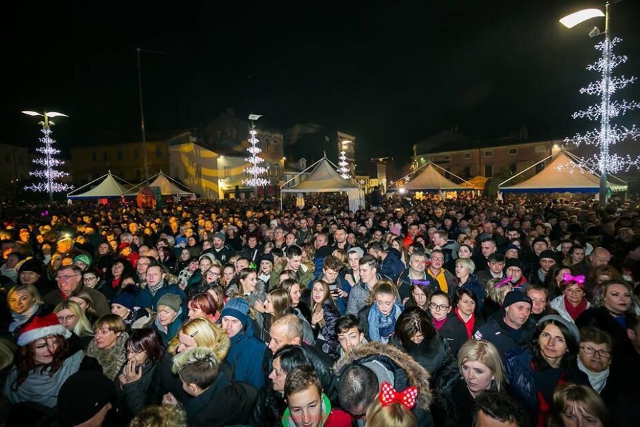Doček Nove godine u Poreču (Foto: Advent Poreč FB)